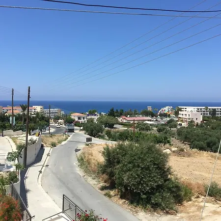 Villa Charming Walk To Sea *