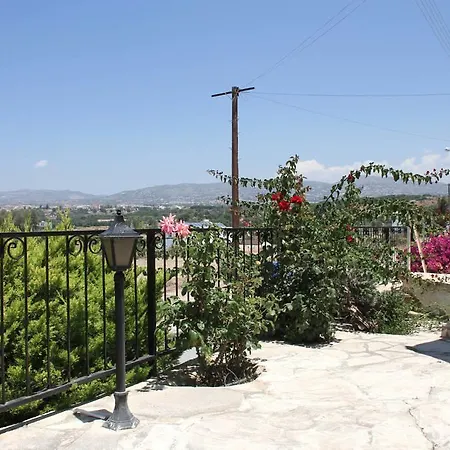 Villa Charming Walk To Sea Paphos